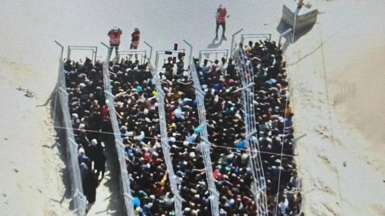 Gazze'deki görüntülere Nazi kampları benzetmesi