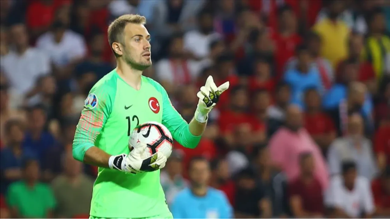 Mert Günok neden A Milli Takım'da yok? ABD ve Meksika maçlarının aday kadrosu açıklandı