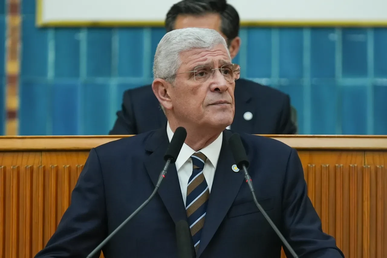 Müsavat Dervişoğlu'ndan hükümete yeni anayasa tepkisi