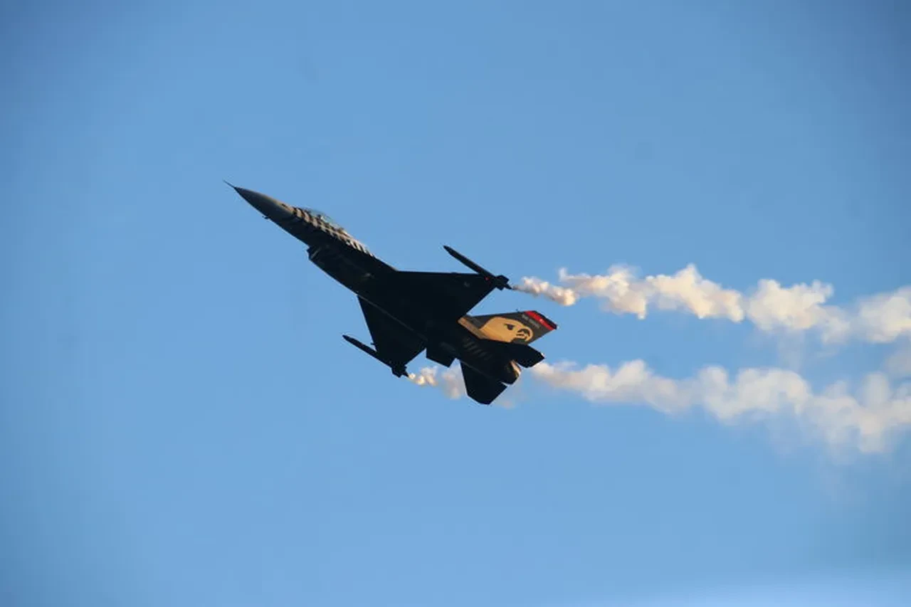 Solotürk uçak gösterisi nerede olacak belli oldu! Binlerce kişi alan akın edecek