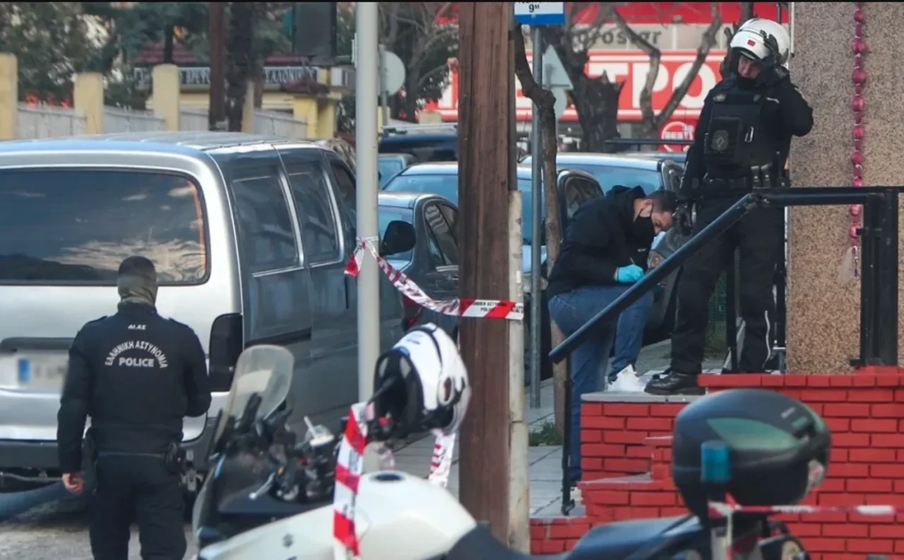 Türk mafyası Selanik'te Yunan istihbaratçıları vurdu! Takip anı kamerada