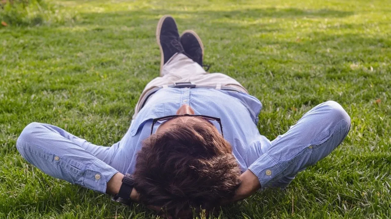 Yanlış uyuyor olabilirsiniz! Yattığınız taraf sağlığınızı etkiliyor