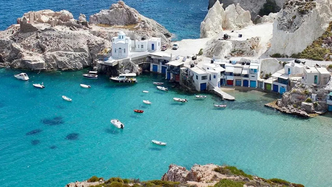 Yunanistan vergi avına çıktı! Turist gibi mayoyla denetleyecekler 
