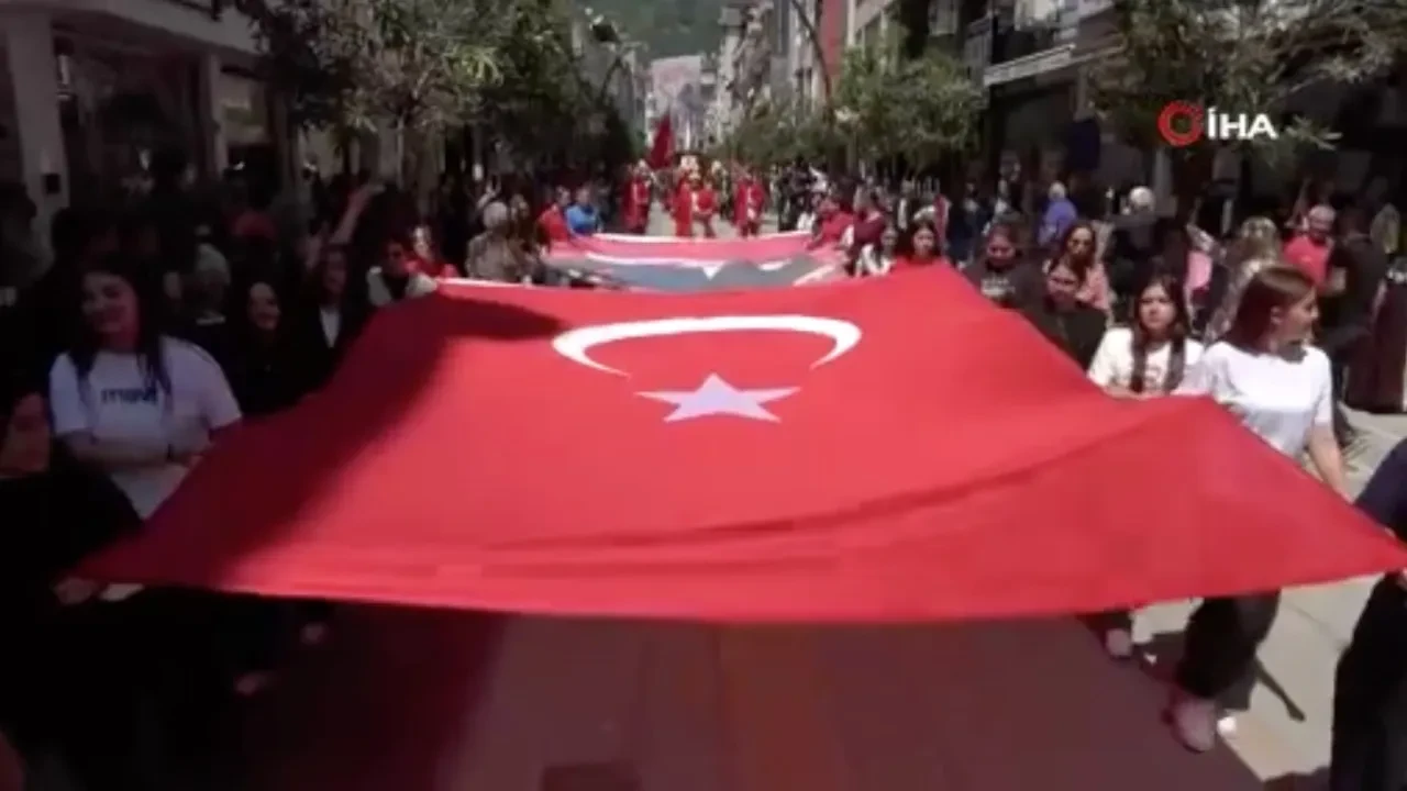572 yıl sonra aynı ruh! Ordu'da fetih coşkusu gemiyi karadan yürüttü