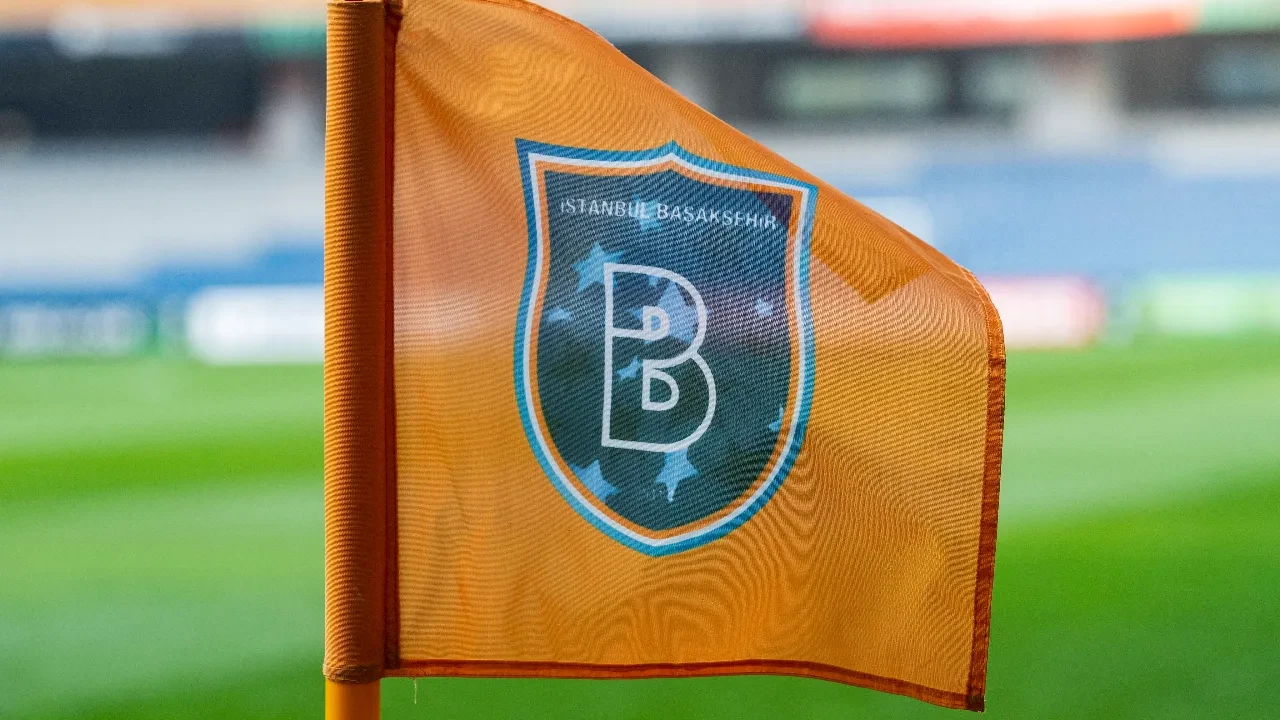 Başakşehir'den dev transfer için resmi açıklama! 