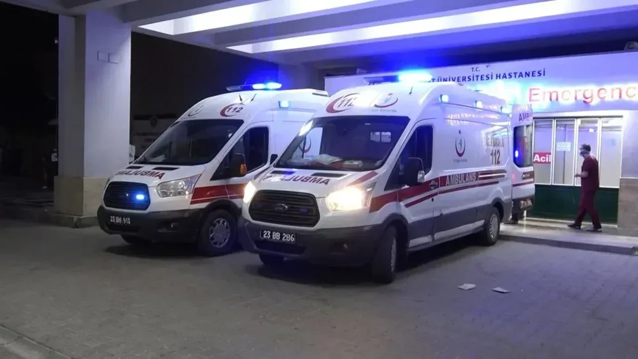 Elazığ'da korkunç kaza: Otomobil uçurumdan yuvarlandı: 1 ölü, 2 yaralı