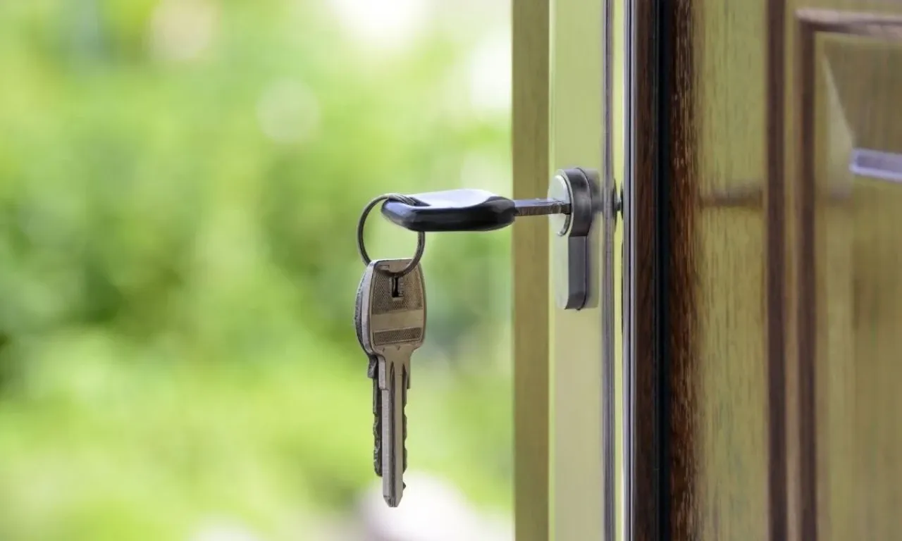 Evinizin anahtarının şekli böyleyse hemen değiştirin! Hırsızların kolay açtığı kilitler