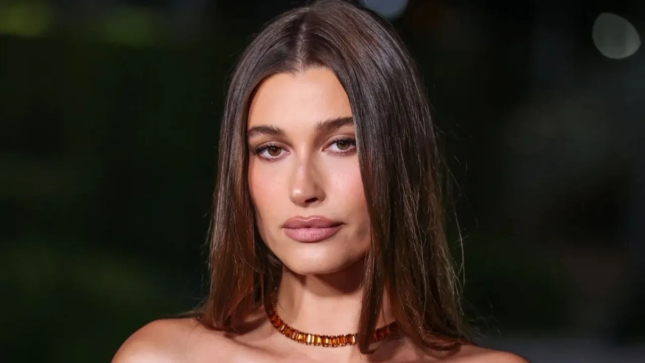 Hailey Bieber'ın markası rekor fiyata satıldı 