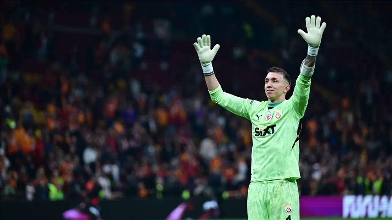 Muslera hangi takıma gidecek? Futbolu bıraktı iddiaları vardı