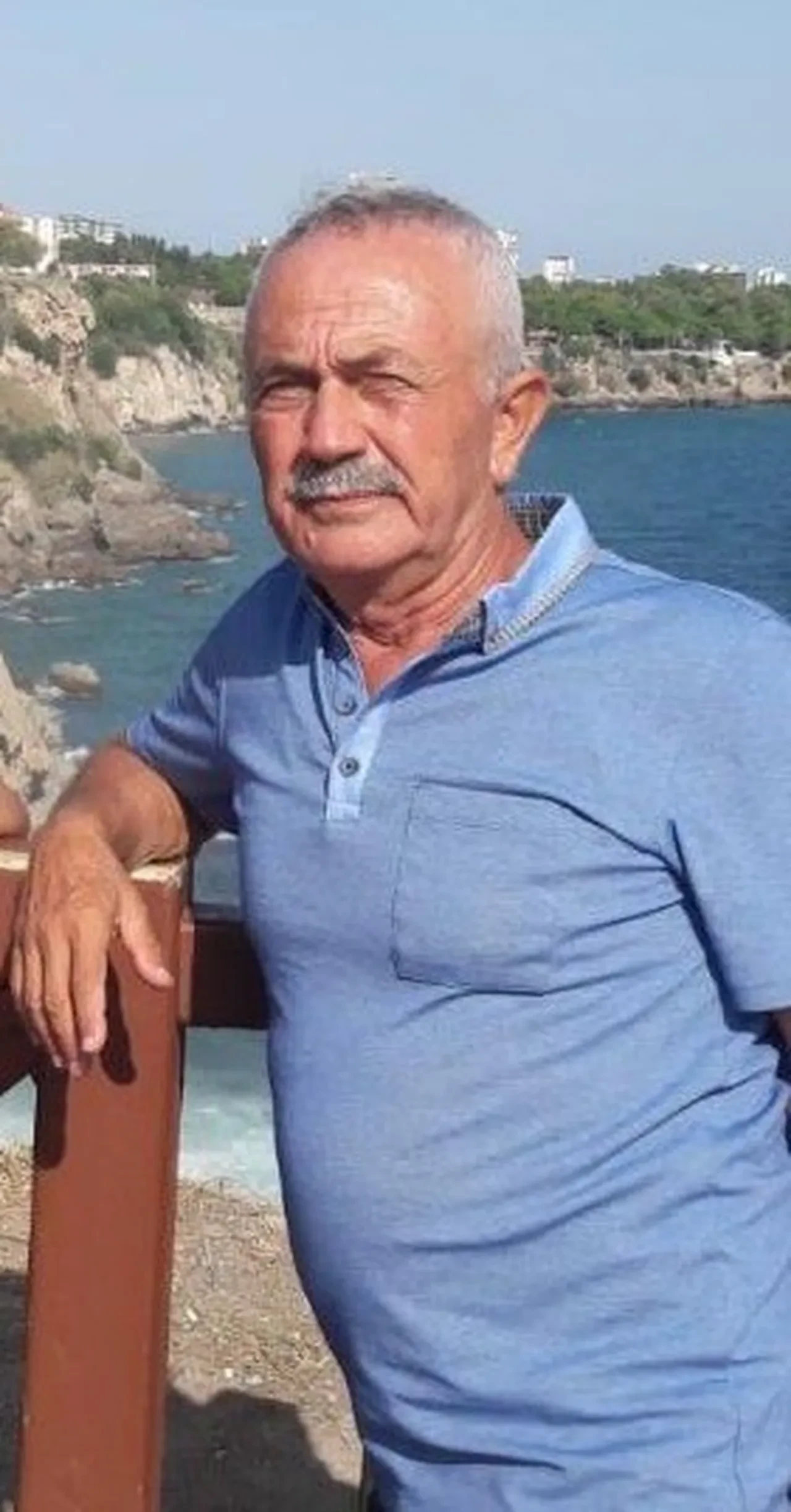 Yaşlı adamın şüpheli ölümü! 10. kattan beton zemine çakıldı