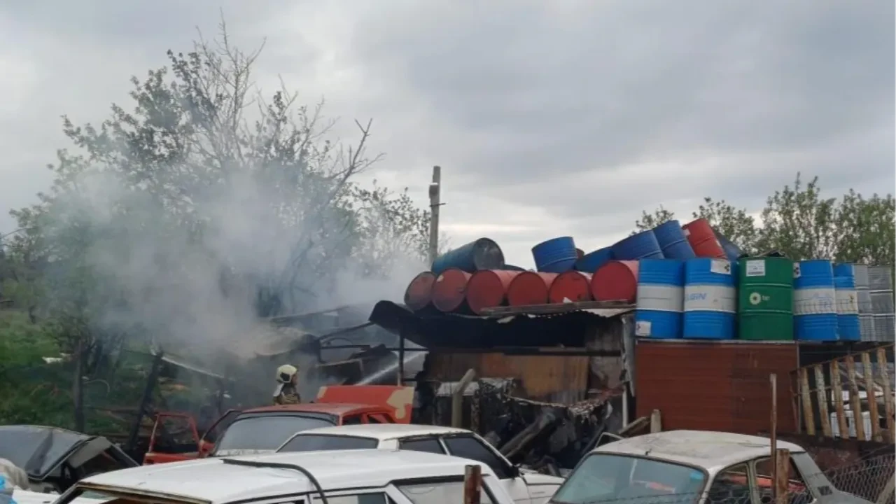 Ankara'da korku dolu anlar! Varil bomba gibi patladı, ekipler bölgeye sevk edildi 