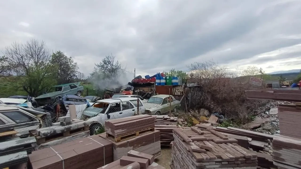 Ankara'da korku dolu anlar! Varil bomba gibi patladı, ekipler bölgeye sevk edildi