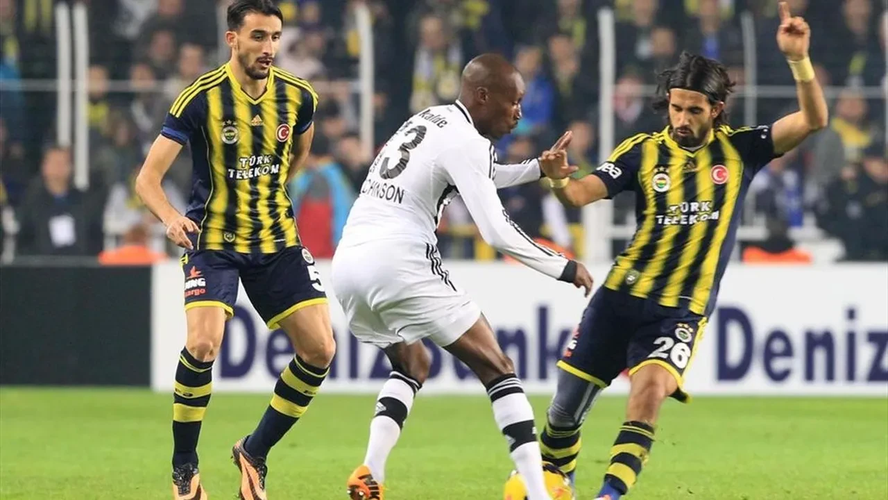 Fenerbahçe-Beşiktaş derbisinden tarihi detay! Yıllar sonra ortaya çıktı: 'Top çizgiyi geçti mi, geçmedi mi?'