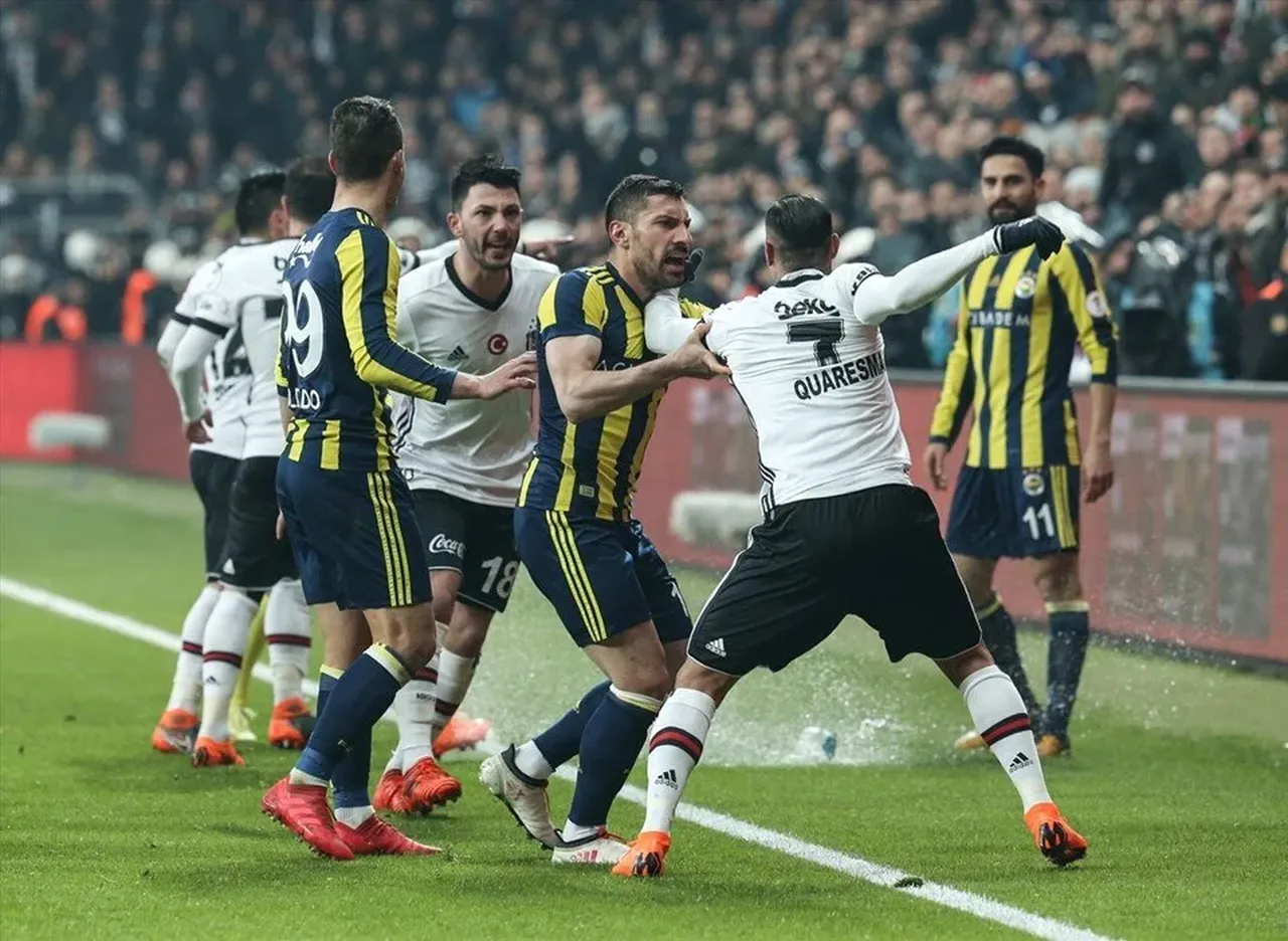 Fenerbahçe-Beşiktaş derbisinden tarihi detay! Yıllar sonra ortaya çıktı: 'Top çizgiyi geçti mi, geçmedi mi?'