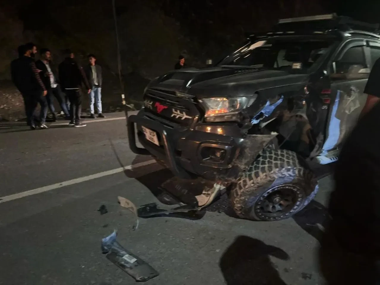 Hakkari’de 2 araç kafa kafaya çarpıştı: Çok sayıda yaralı var! 