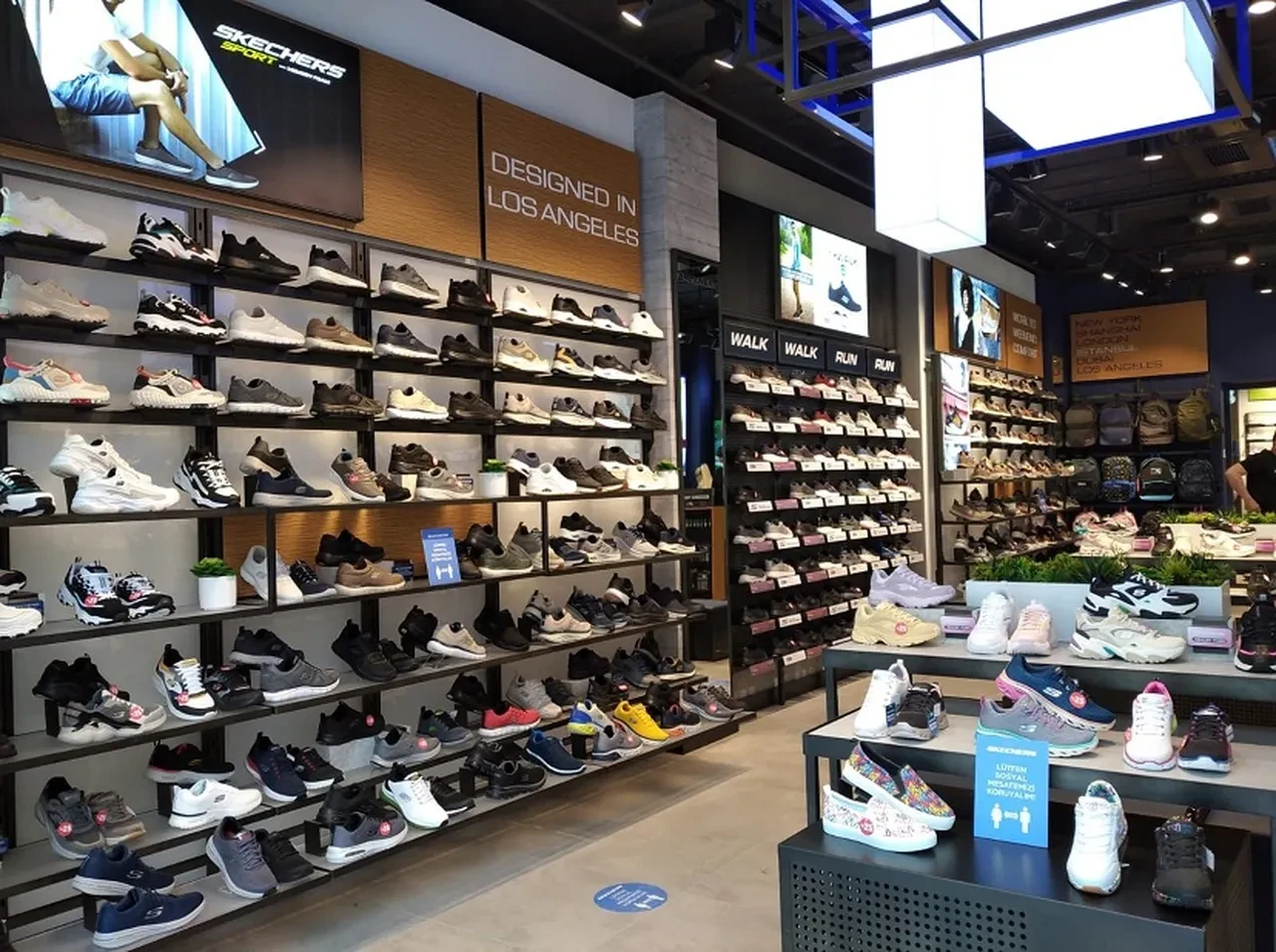 Nike, Adidas, Skechers ve Crocs'ta şok gelişme! Dev ayakkabı markaları iflasın eşiğinde