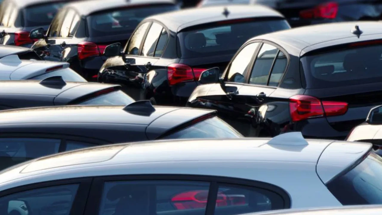 Otomobilde zam yarışı: En fazla artışı Mercedes, en az Honda yaptı