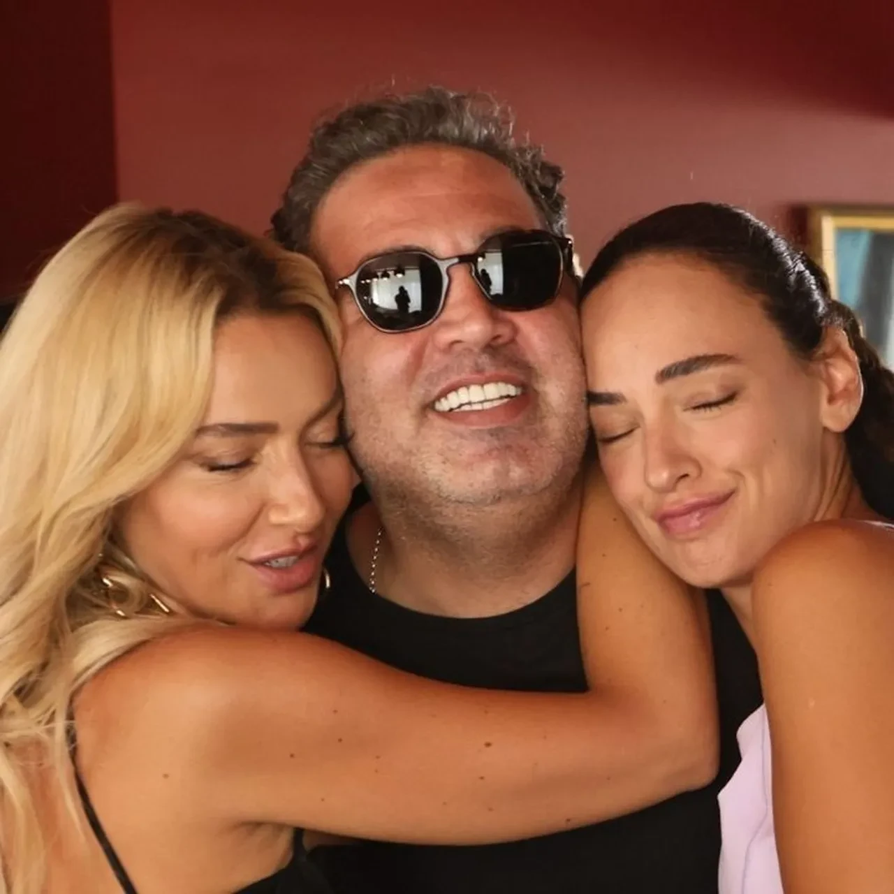 Seda Bakan ile Hadise krizi devam ediyor! Son paylaşımdaki gönderme dikkat çekti 