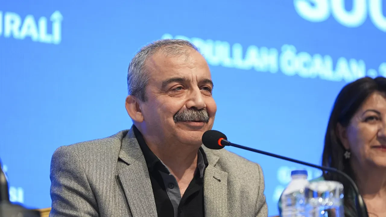 Sırrı Süreyya Önder hangi hastanede tedavi görüyordu? Vefat haberi geldi