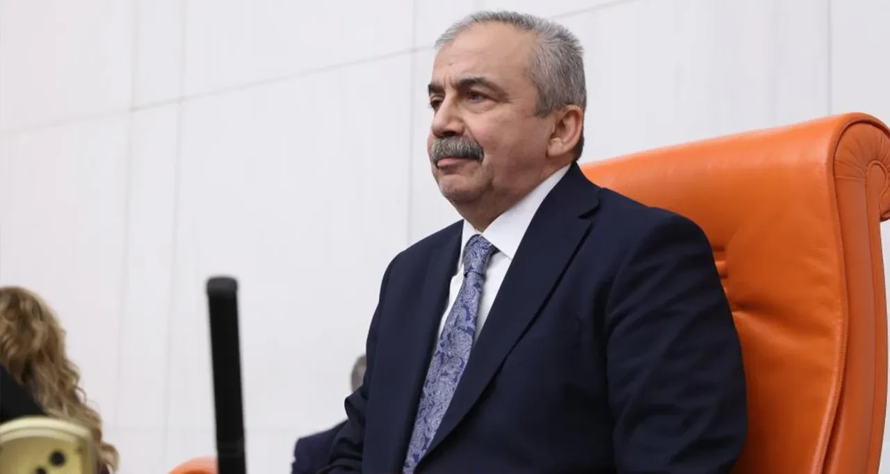 Sırrı Süreyya Önder’in babası kim? Hayatını kaybetmesinin üzerine ailesi gündeme geldi