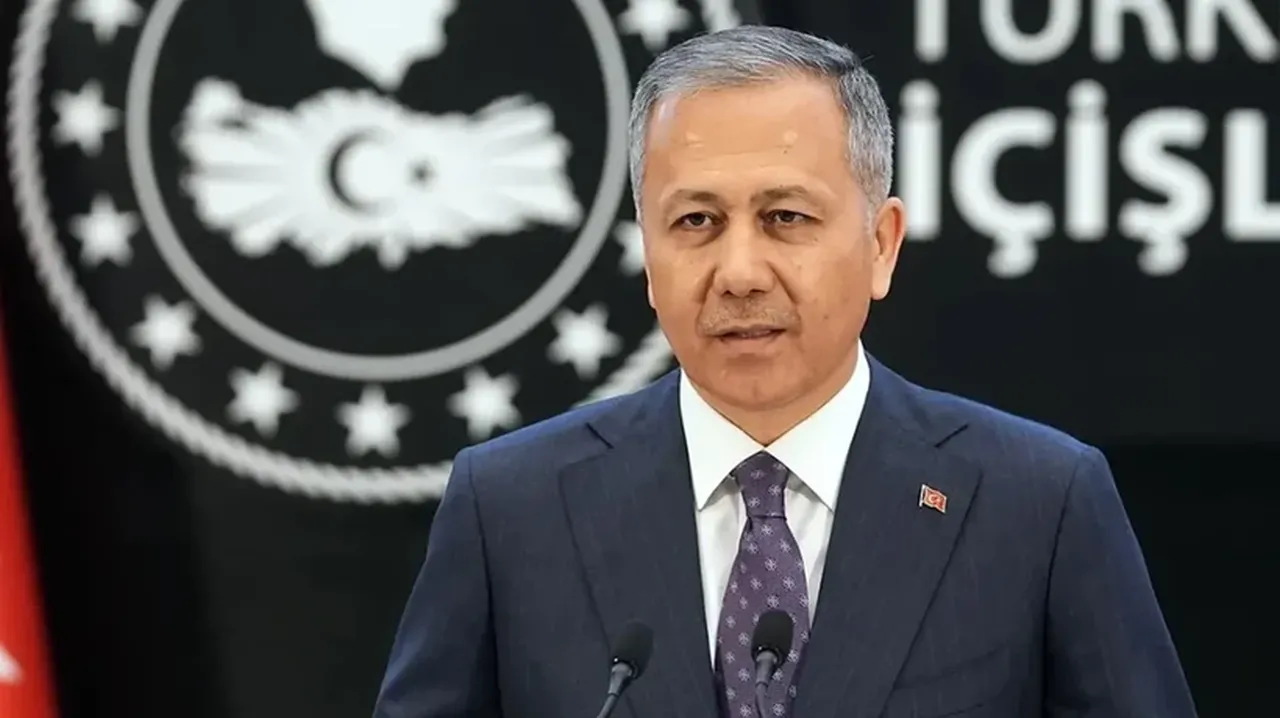 Siyasi isimlerden Sırrı Süreyya Önder'in hayatını kaybetmesinin ardından art arda taziye mesajı 