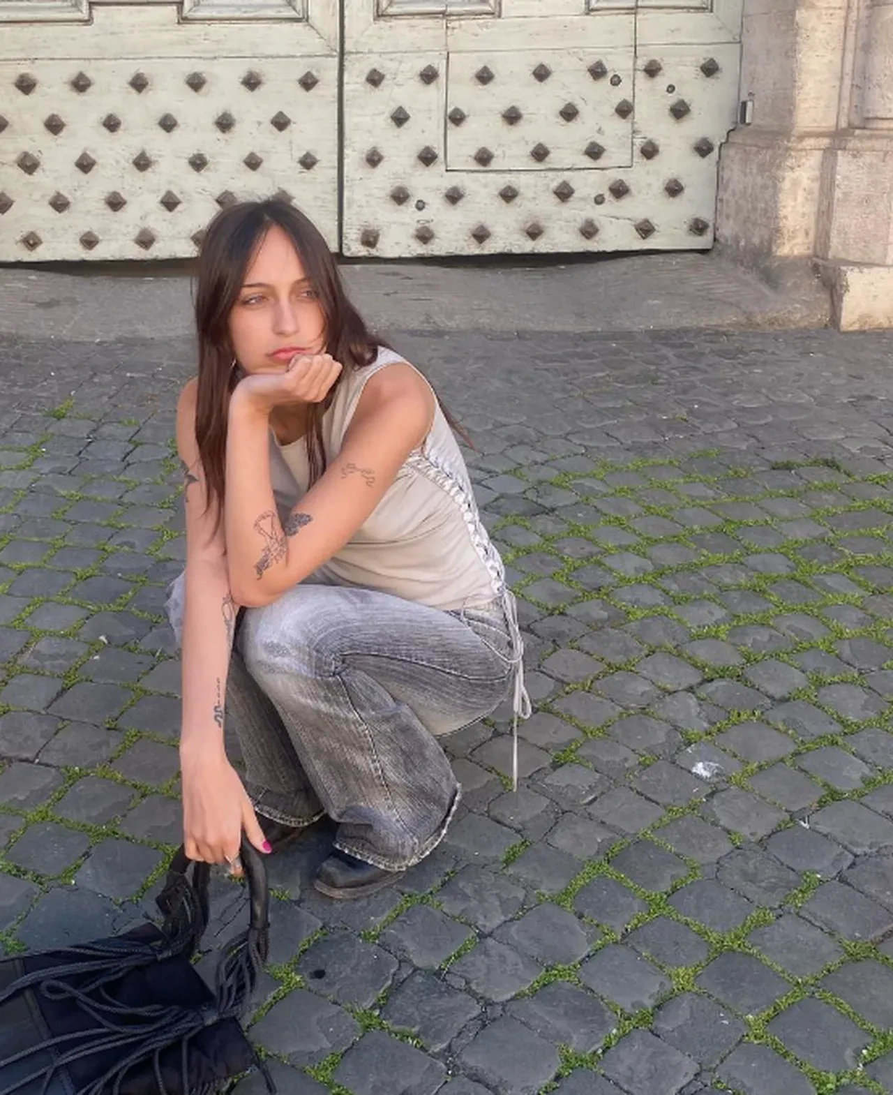Bella Hadid ile Gigi Hadid'in bir kız kardeşi olduğu ortaya çıktı
