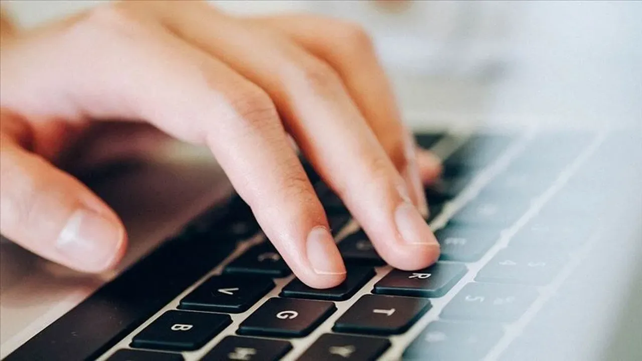 Bursluluk sınav sonuçları açıklandı! 1 milyondan fazla öğrenci merakla bekliyordu 