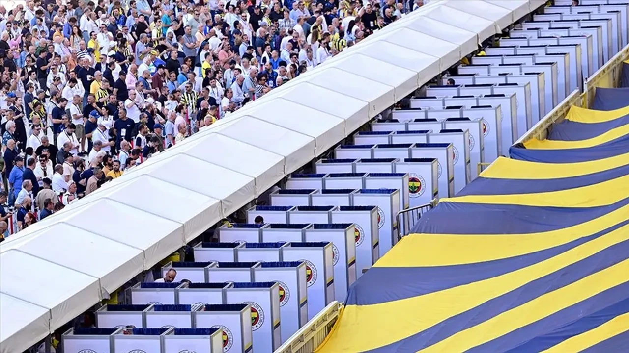 Fenerbahçe’de imza sayısı kaç oldu? Aziz Yıldırım 16 bin 465 imza şartı koşmuştu
