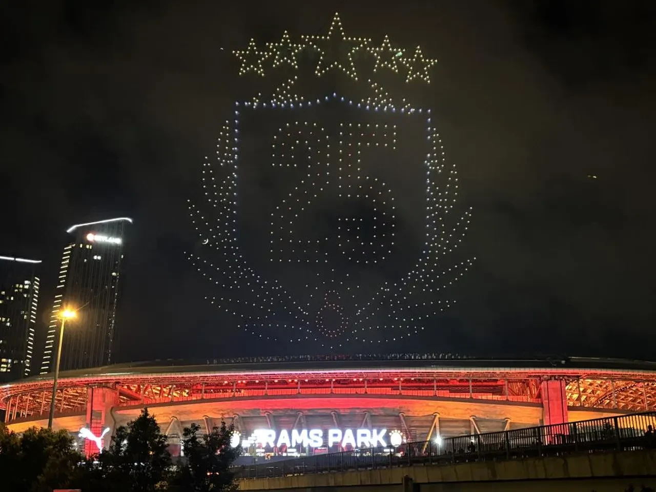 Galatasaray'dan şampiyonluk kutlamalarına damga vuran drone gösterisi