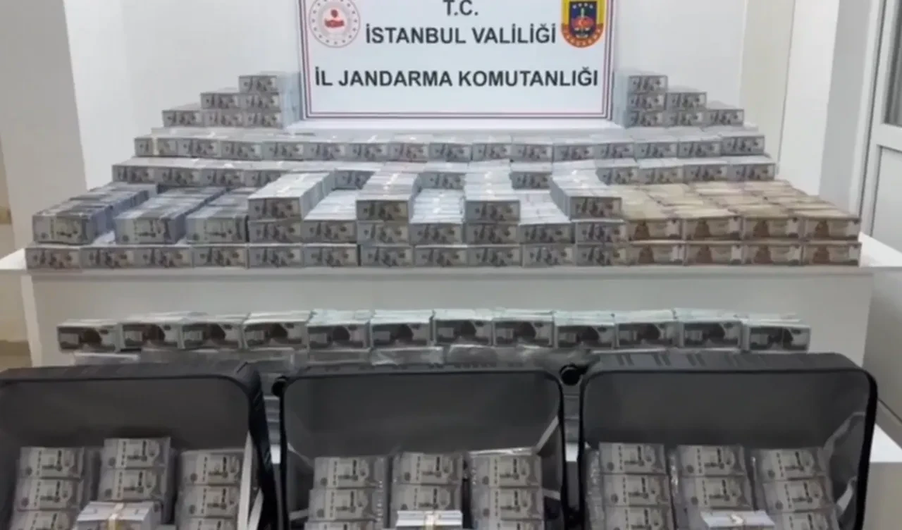 İstanbul’da büyük operasyon! 4,5 milyar TL sahte döviz ele geçirildi
