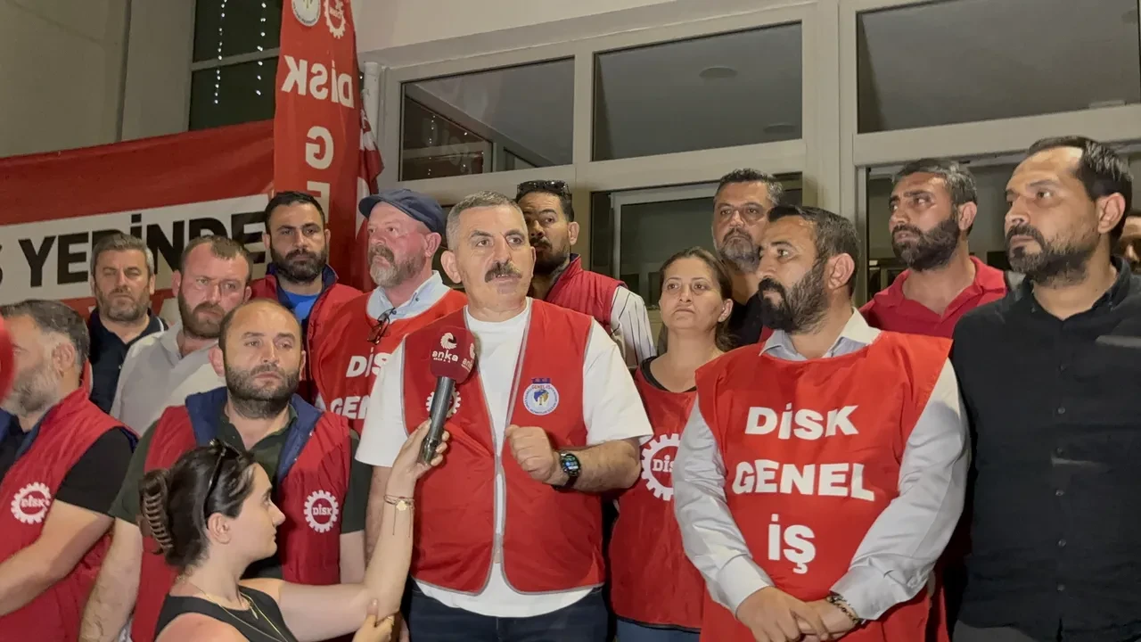 İzmir'de ulaşım kilit! Grev ikinci gününde: Olan vatandaşa oldu