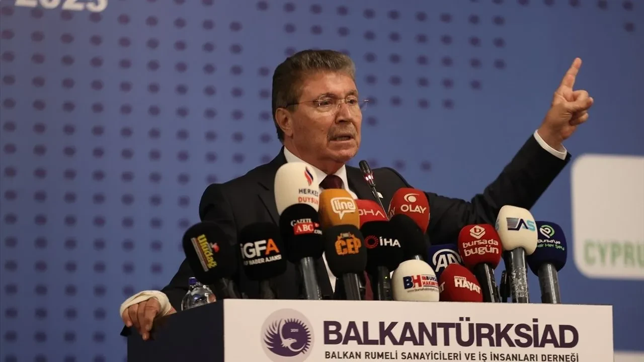 KKTC Başbakanı Üstel: “Kıbrıs Türkü’nün başarısı iş insanlarının fedakarlığı ve Türkiye’nin desteği ile yükseldi