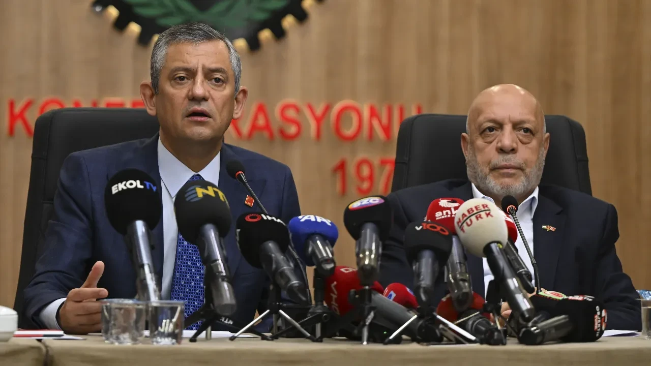 Özgür Özel'den asgari ücret için dikkat çeken uyarı: Ara zam yapılmazsa...