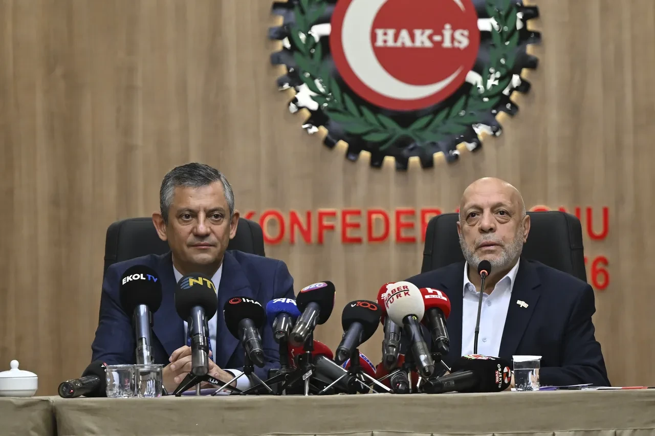 Özgür Özel'den asgari ücret için dikkat çeken uyarı: Ara zam yapılmazsa...