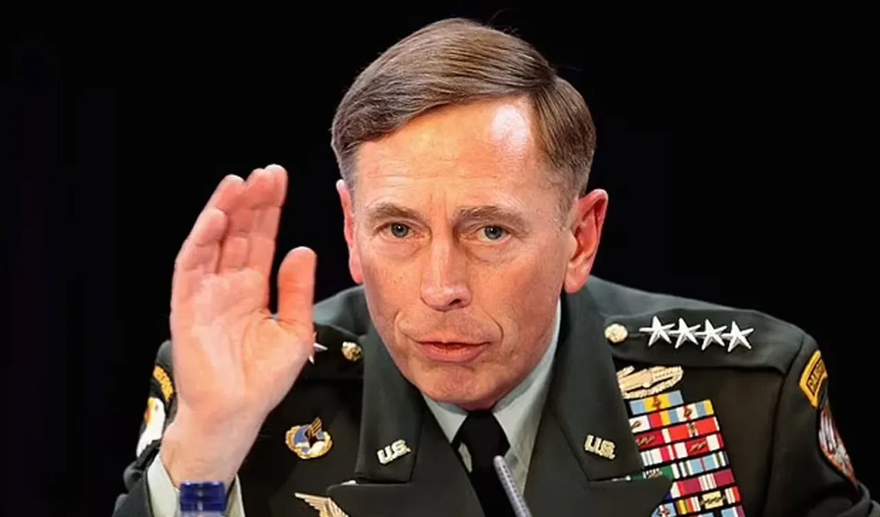 Ukrayna'nın ardından Rusya'nın yeni hedefi bir NATO ülkesi! Putin'in amacını eski CIA şefi anlattı