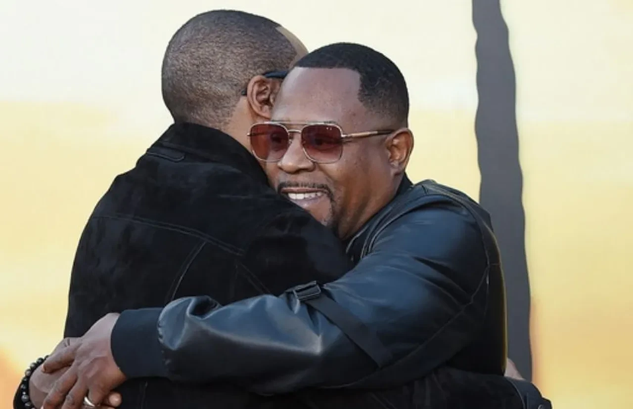 Ünlü oyuncular Eddie Murphy ve Martin Lawrence dünür oldu