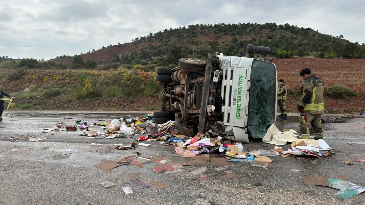 Ankara'da belediye kamyonu kaza yaptı! Ölü ve yaralı var