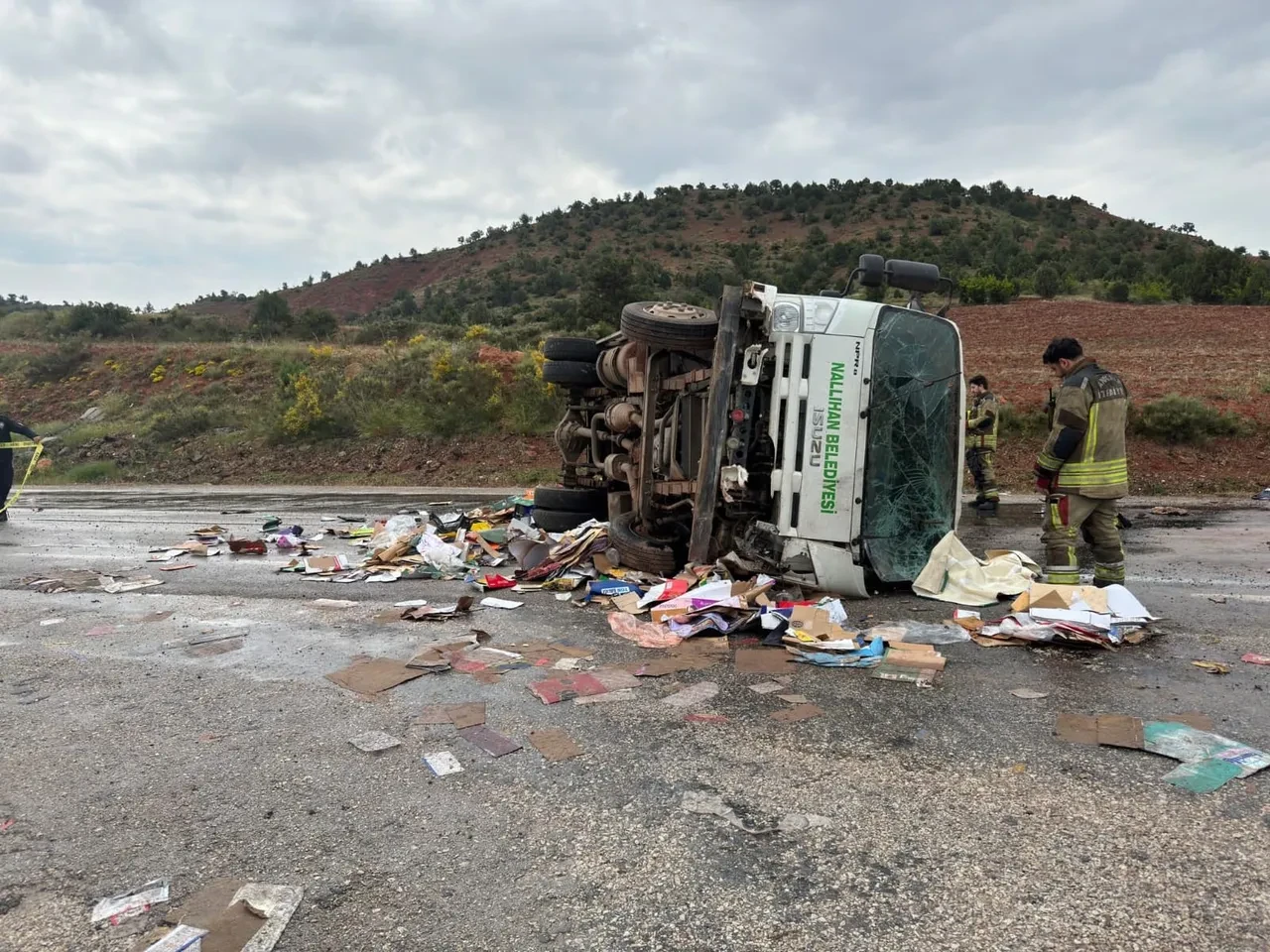 Ankara'da belediye kamyonu kaza yaptı! Ölü ve yaralı var