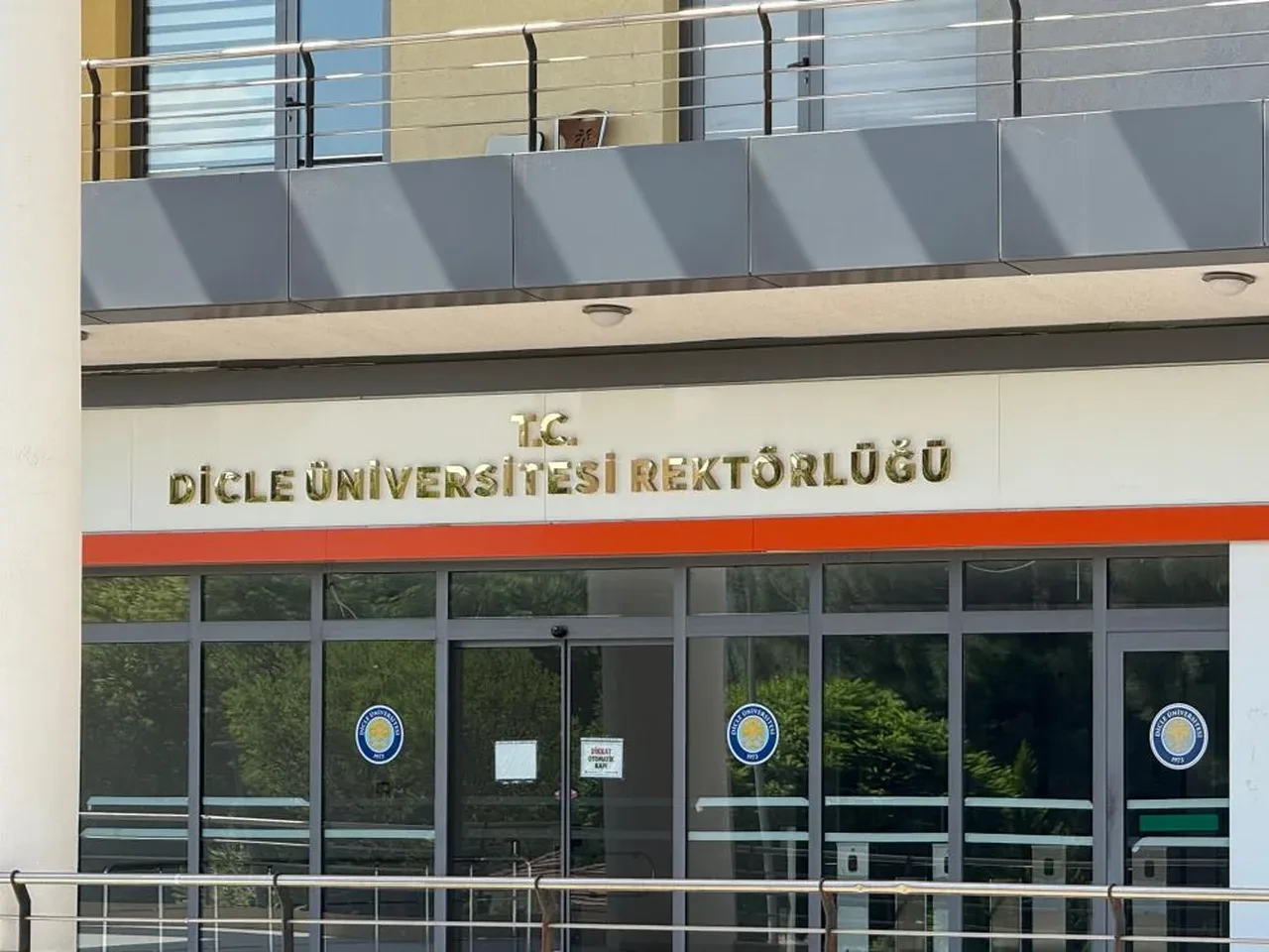 Dicle Üniversitesi'nde şüpheli ölüm: Şifresini paylaşarak hocasını işaret etti