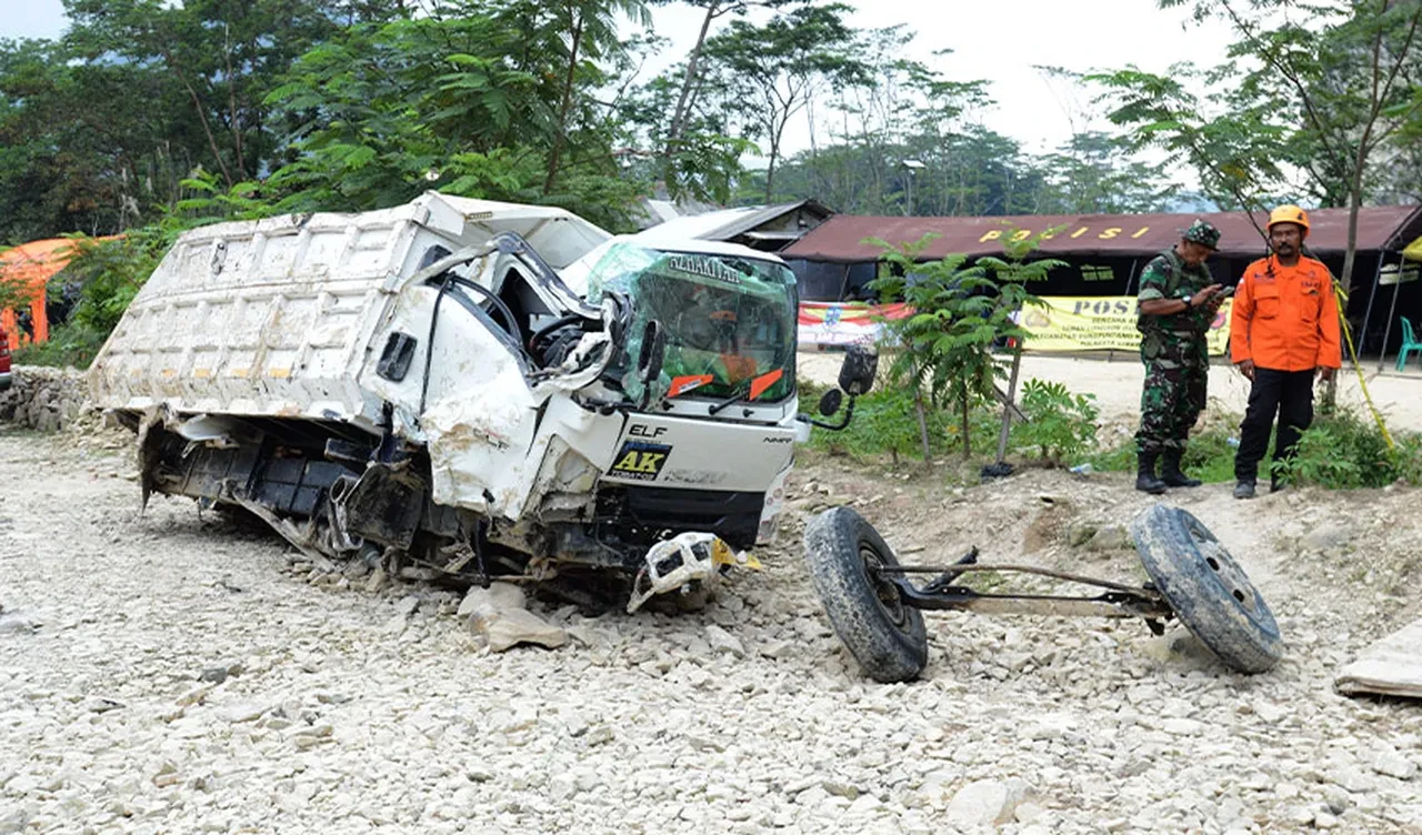 Endonezya'da taş ocağında facia! Çok sayıda ölü ve yaralı var