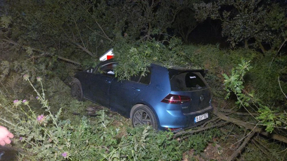 Orhangazi’de motosiklet-otomobil çarpıştı, bir yaralı