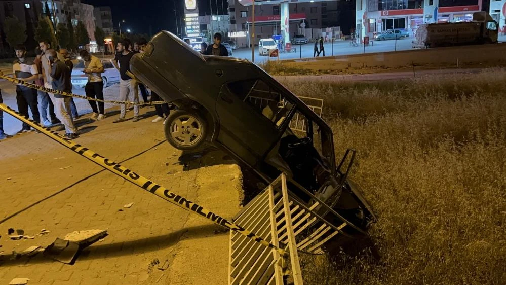 Adıyaman’da ehliyetsiz sürücünün kazası yürekleri ağza getirdi