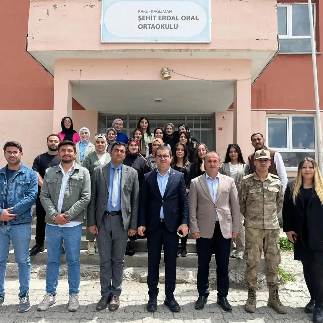 Kars'taki bu okul özel okulları aratmıyor!