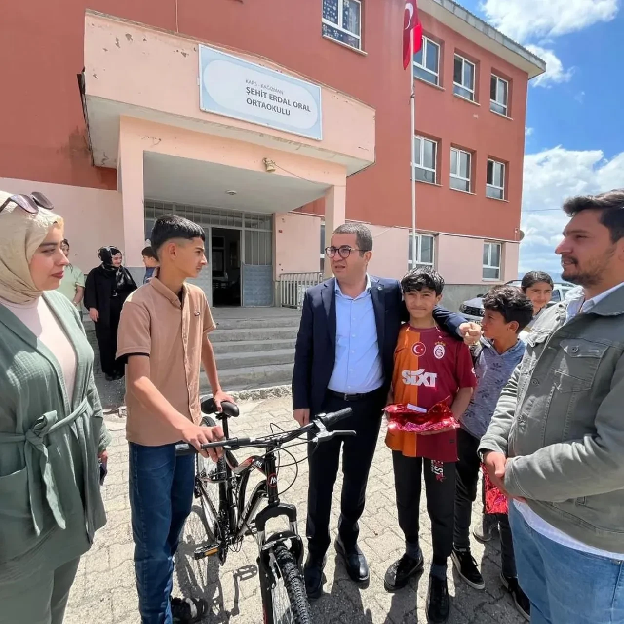 Kars'taki bu okul özel okulları aratmıyor!