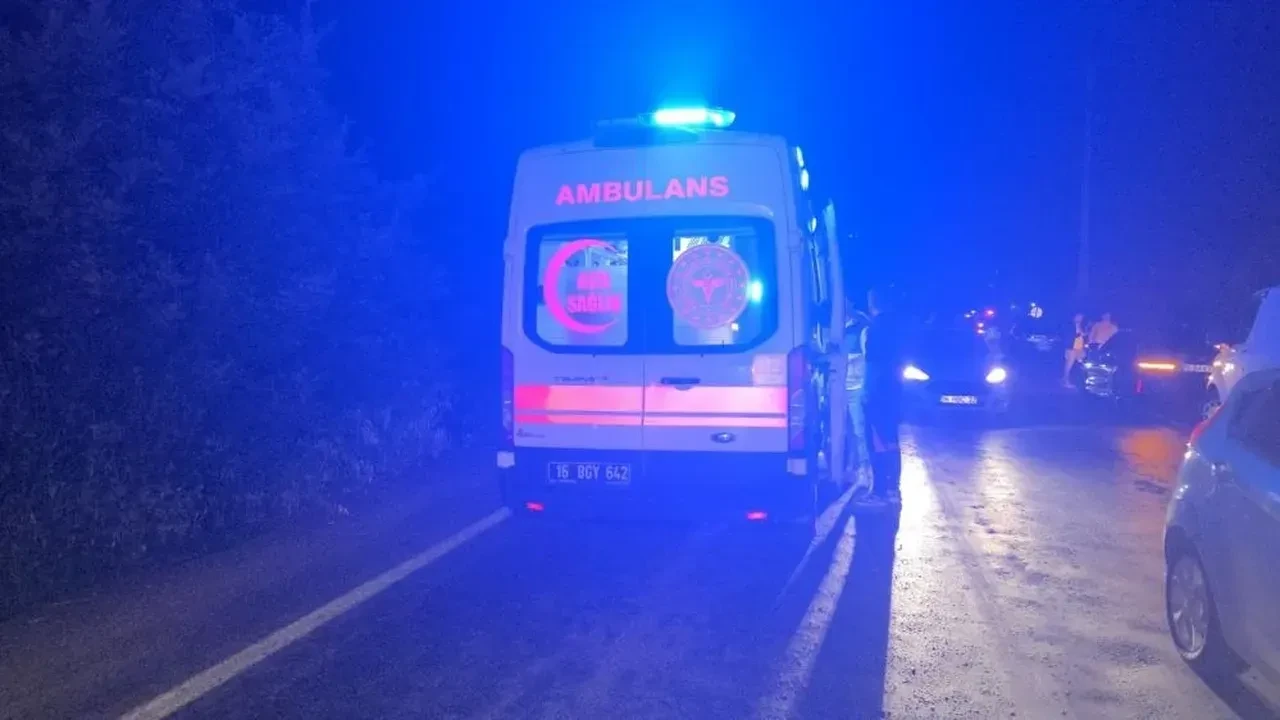 Orhangazi’de motosiklet-otomobil çarpıştı, bir yaralı