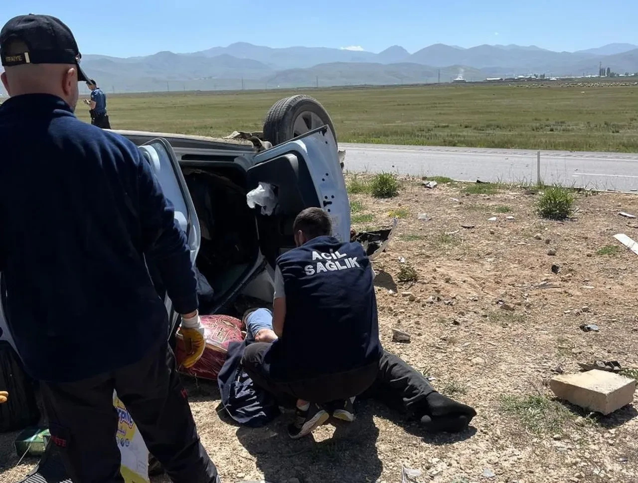 Van'da kafa kafaya facia! Ölü ve yaralılar var