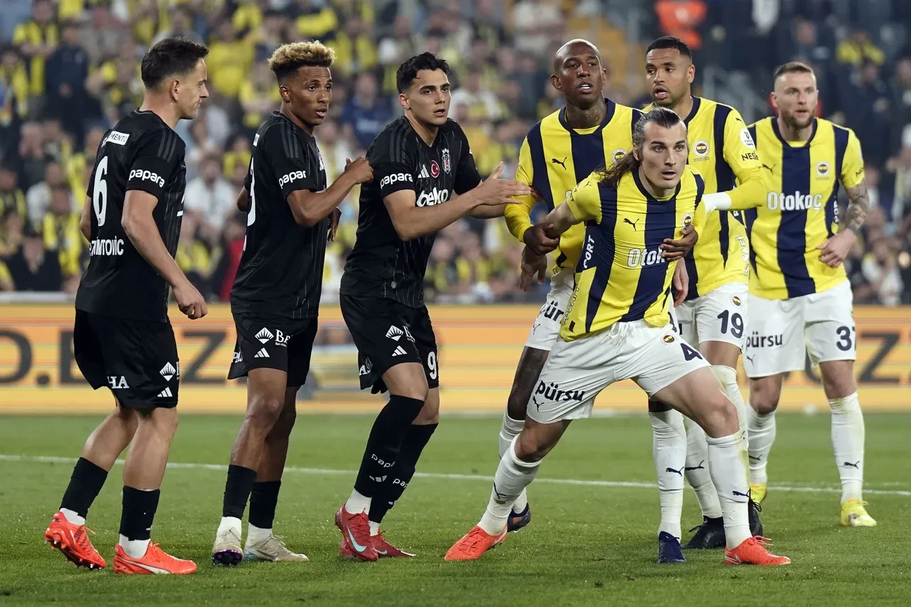 Fenerbahçe Beşiktaş maç sonucu kaç kaç? Galatasaray’la puan farkı açıldı