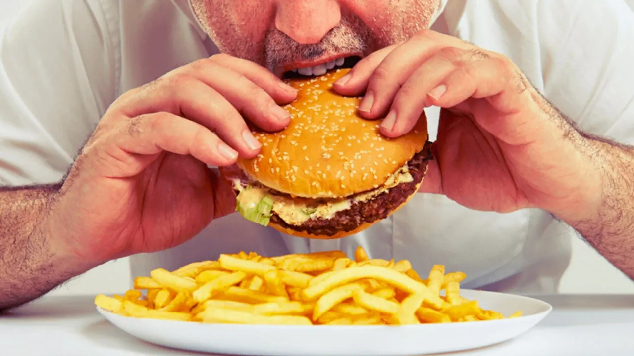 Gencinden yaşlısına herkesi etkiliyor! Her yıl 1 milyon can alan o kanseri yok eden besin