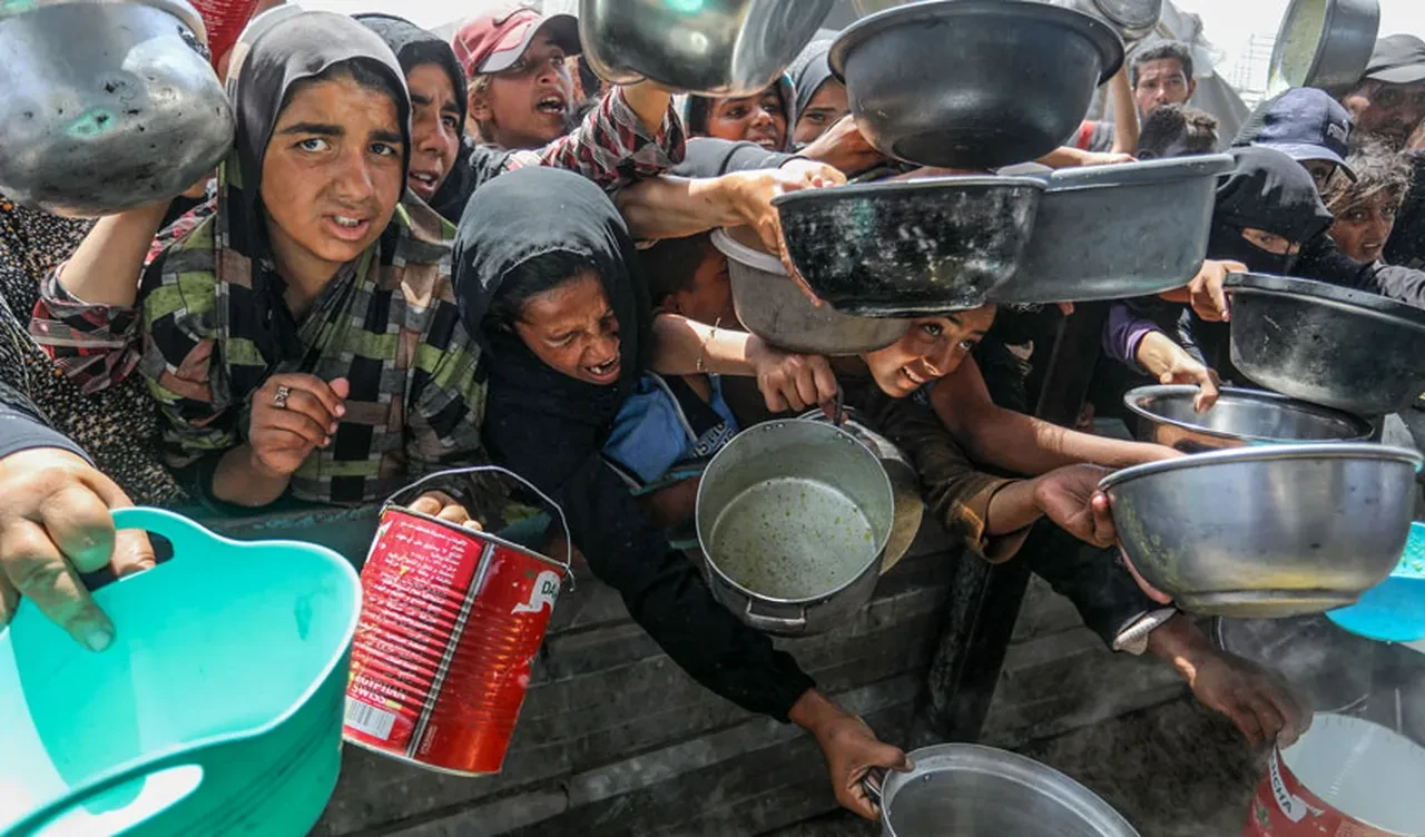 İsrail ablukasındaki Gazze'de açlıktan ölümler arttı! Gıda stokları bitti, uluslararası topluma acil müdahale çağrısı