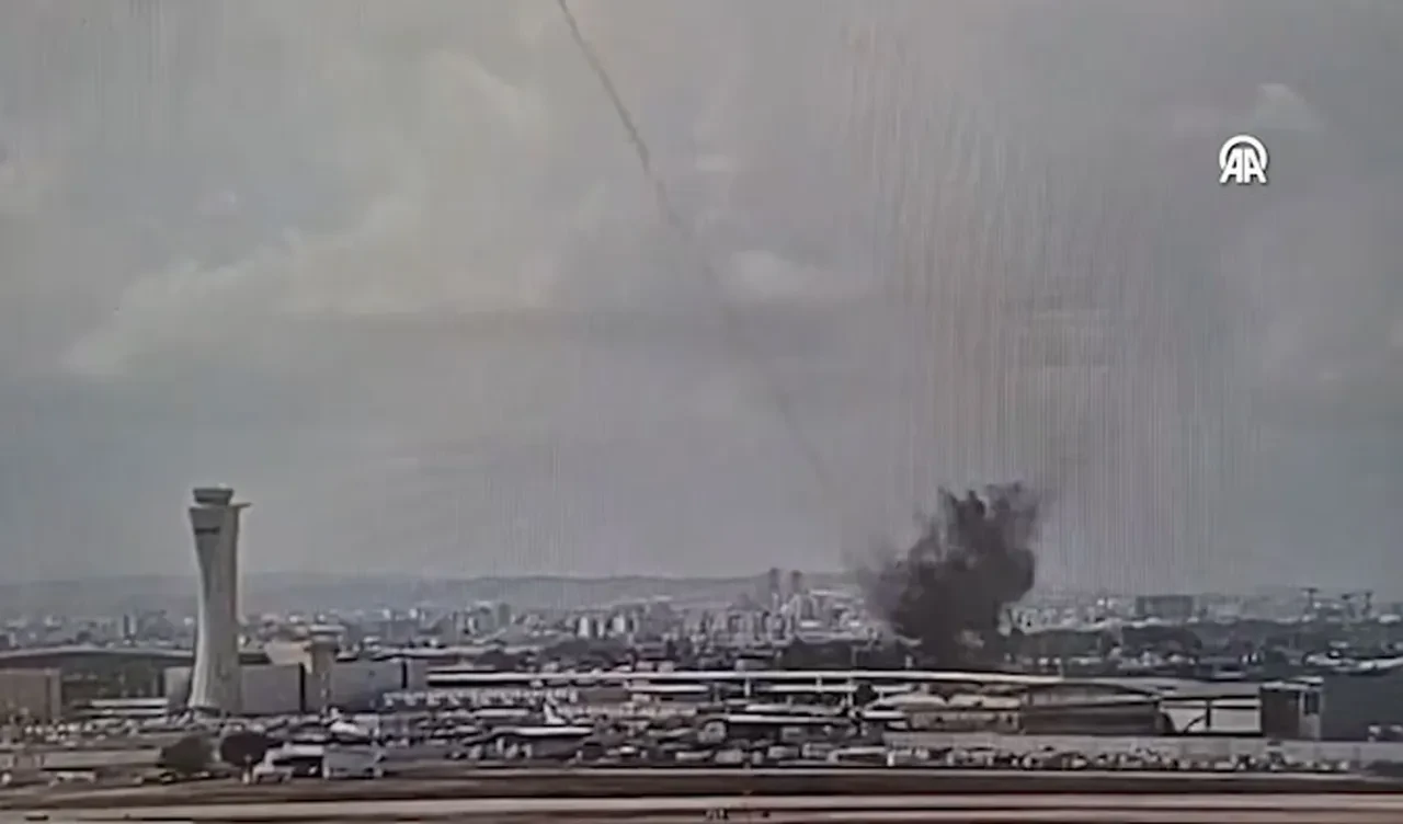 İsrail'e füze saldırısı: Tel Aviv'deki havalimanını Husiler vurdu